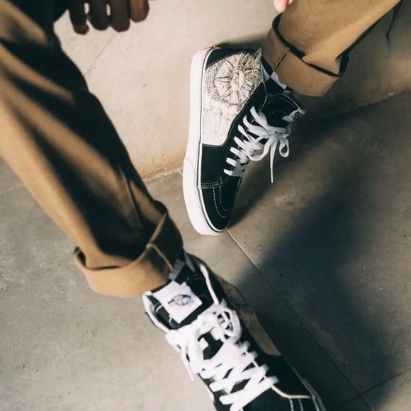 Van’s SK8-Hi Ouroboros high top sneaker men’s size 9.5 US. - Picture 6 of 10